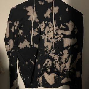 Size S womens cropped sweatshirt